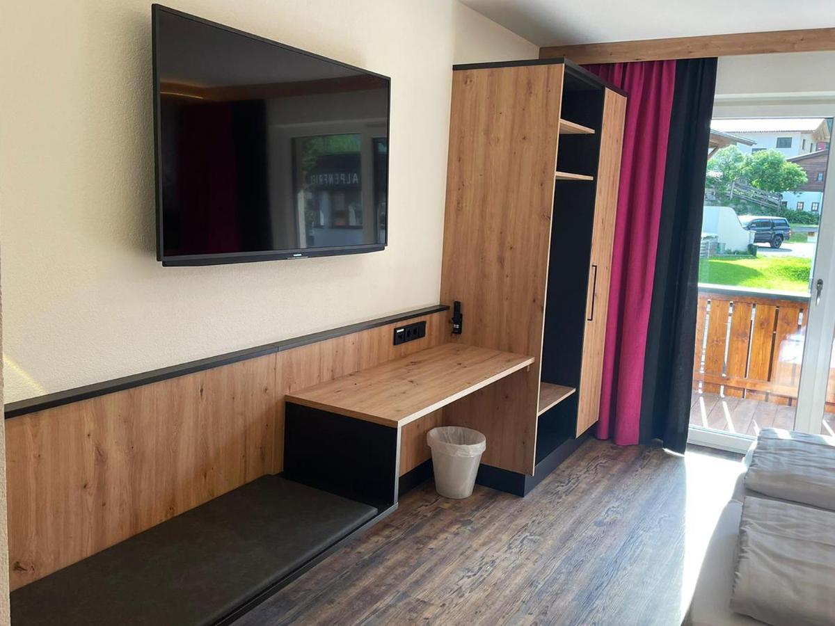 First Mountain Hotel Oetztal レンゲンフェルト エクステリア 写真