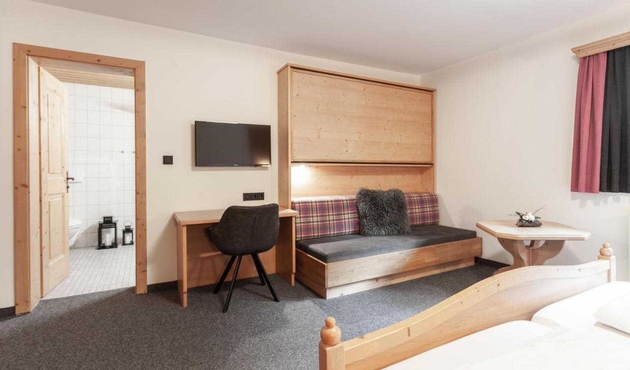 First Mountain Hotel Oetztal レンゲンフェルト エクステリア 写真