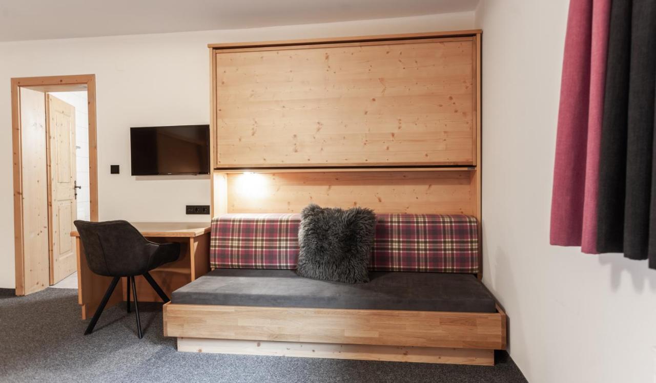 First Mountain Hotel Oetztal レンゲンフェルト エクステリア 写真