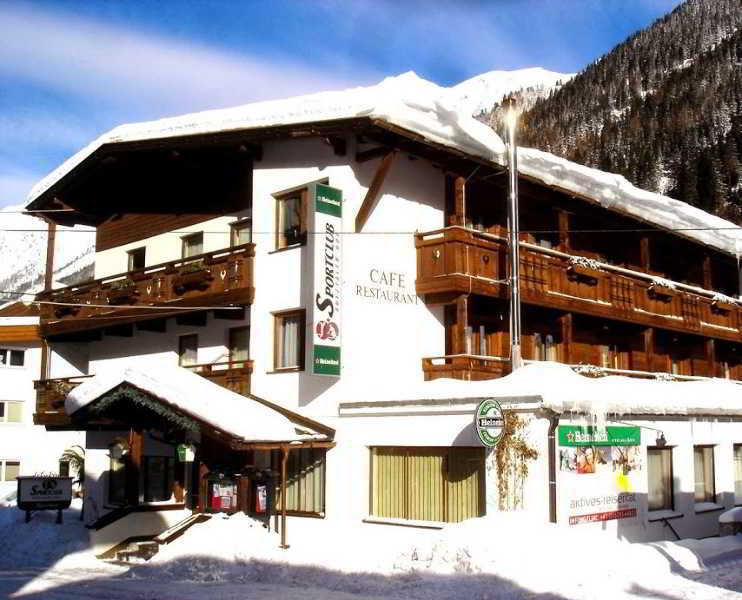 First Mountain Hotel Oetztal レンゲンフェルト エクステリア 写真